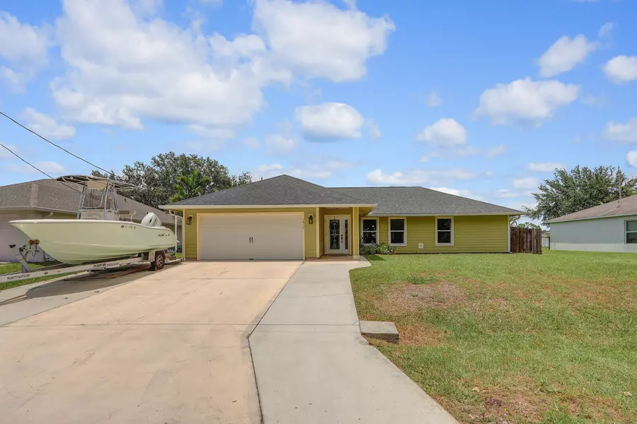 1817 SW Open View DR, Port Saint Lucie, FL 34953