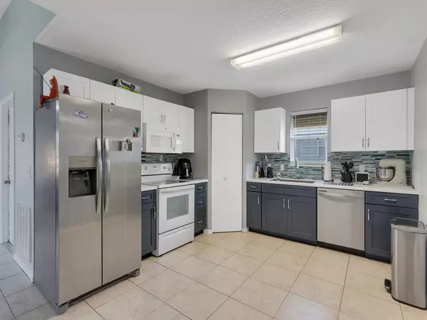 Vero Beach, FL 32962,1150 SW 19th AVE