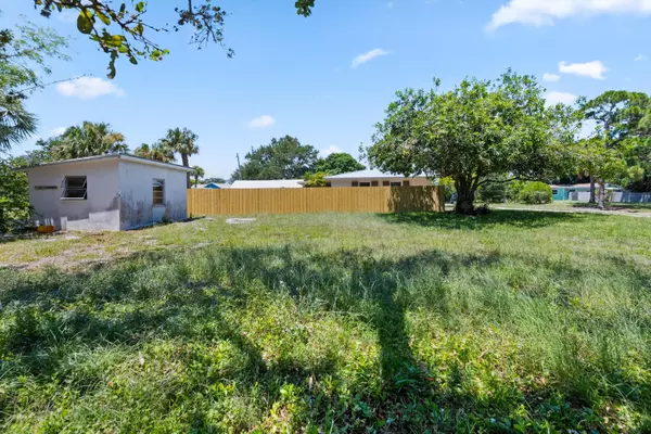 0 NE Waverly TER, Jensen Beach, FL 34957