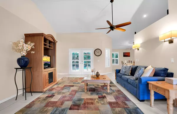 Jupiter, FL 33458,474 S Otter LN