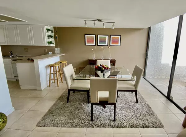 Boca Raton, FL 33434,1002 Bridgewood PL
