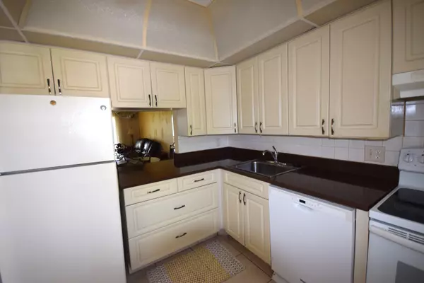 Margate, FL 33063,1055 Country Club DR 206