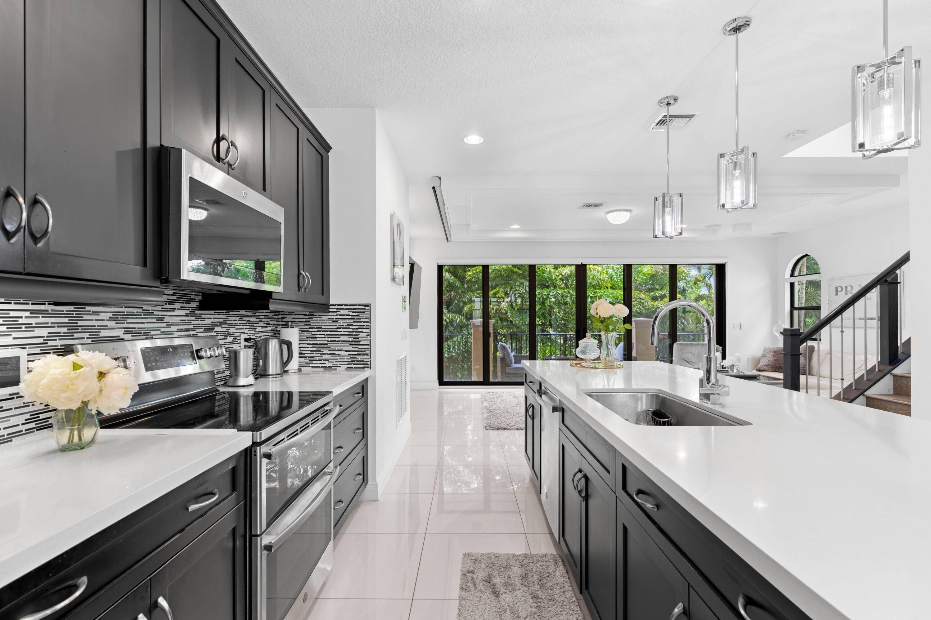 Boynton Beach, FL 33435,614 S Windward CIR