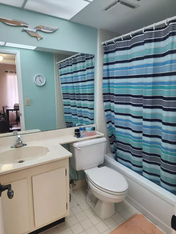 Lake Worth, FL 33467,4820 Lucerne Lakes 106 BLVD 106