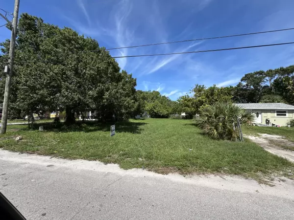 Fort Pierce, FL 34950,312 N 18th ST