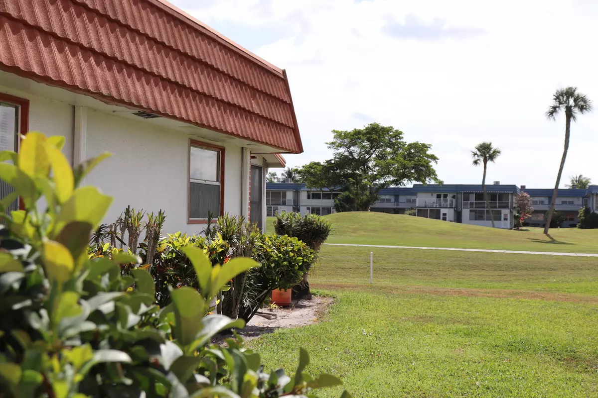 Delray Beach, FL 33446,166 Waterford G