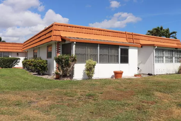 Delray Beach, FL 33446,166 Waterford G