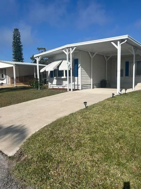 11 Del Sol, Port Saint Lucie, FL 34952