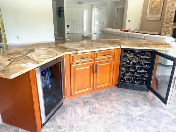Boca Raton, FL 33428,10571 Boca Woods LN