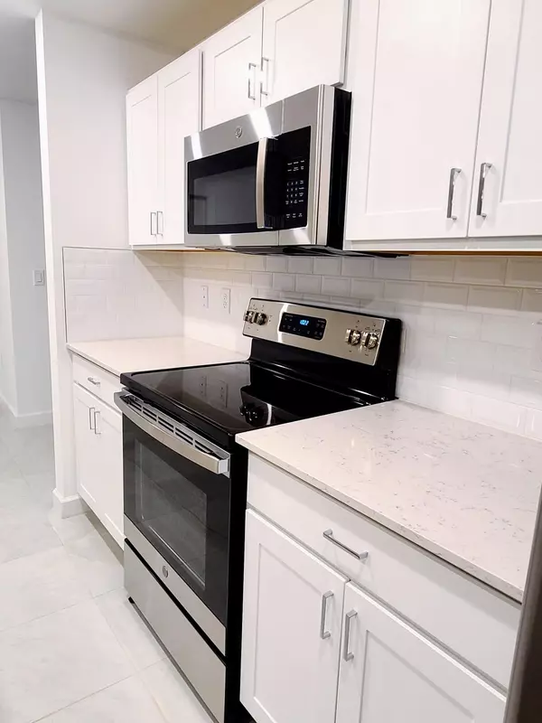 Lake Worth, FL 33467,6745 Broadwater LN