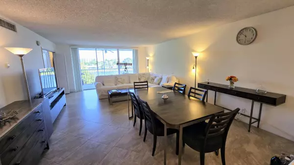 Pompano Beach, FL 33069,3100 N Course LN 410