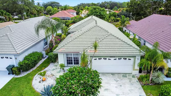 2804 Waters Edge CIR, Greenacres, FL 33413