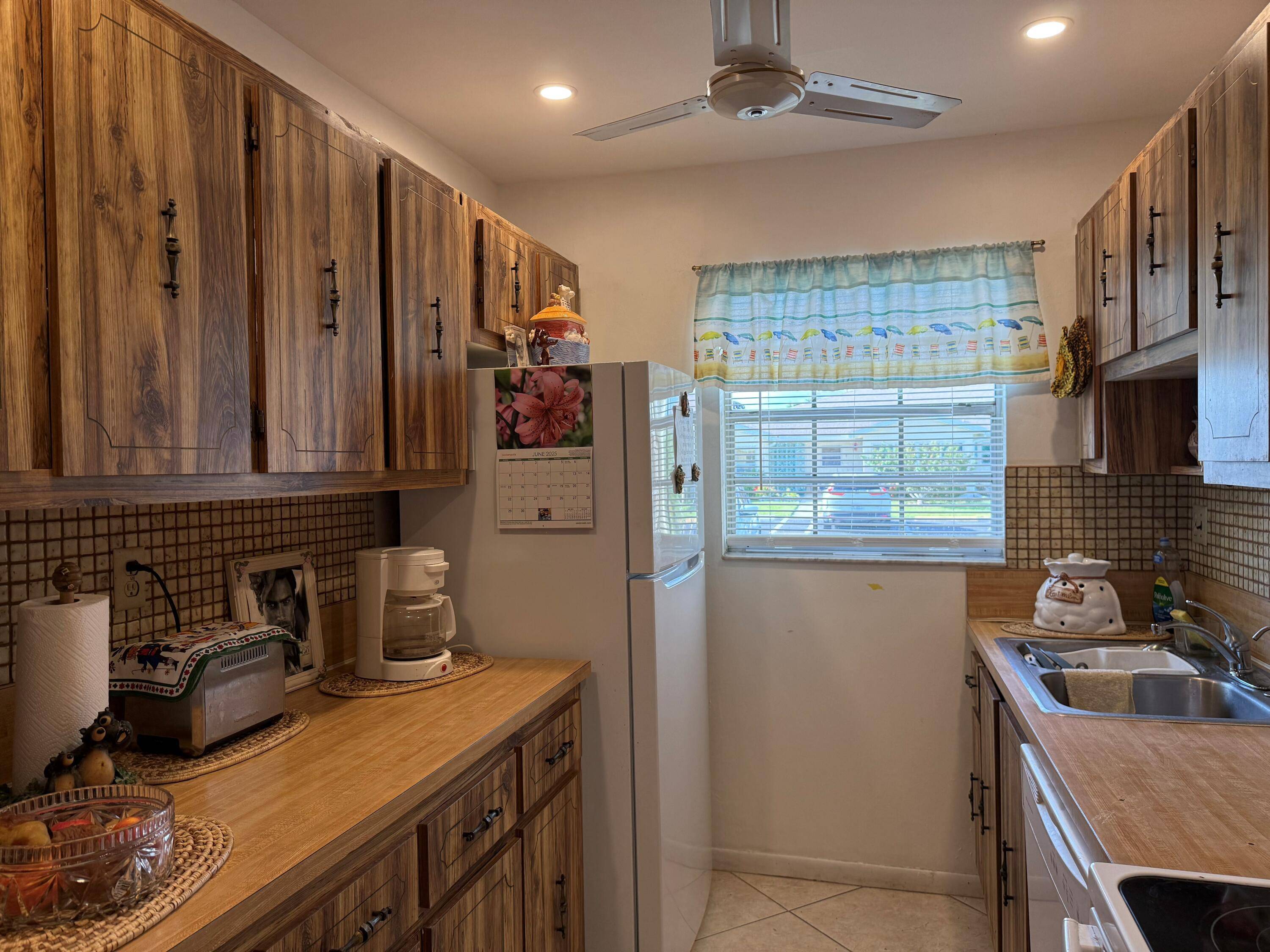 Delray Beach, FL 33484,5397 Lakefront BLVD B