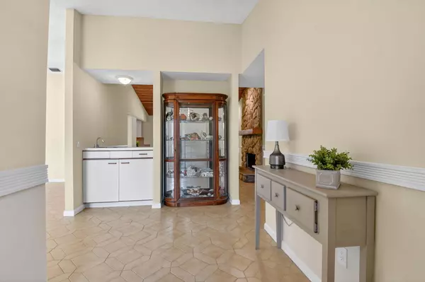 Lake Worth, FL 33467,7700 Woodland Creek LN