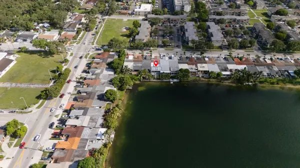 Hialeah, FL 33014,847 W 77th ST