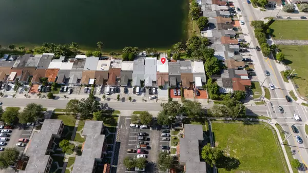 Hialeah, FL 33014,847 W 77th ST