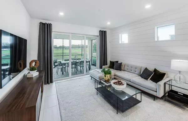 Vero Beach, FL 32967,4421 Pinafore ST Contour 212