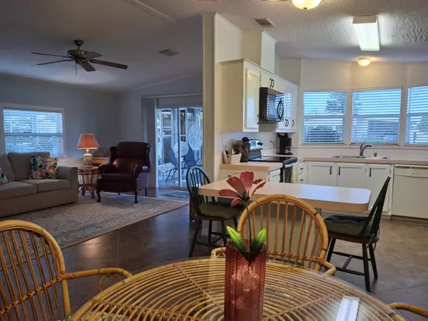 Port Saint Lucie, FL 34952,8528 Gallberry CIR