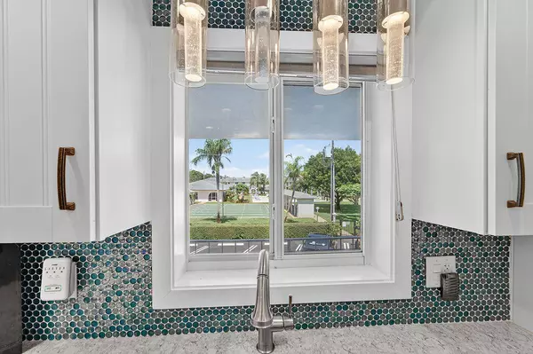 Tequesta, FL 33469,4 Westwood AVE 205h