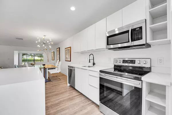 Boca Raton, FL 33428,21547 Cypress Hammock DR 42f