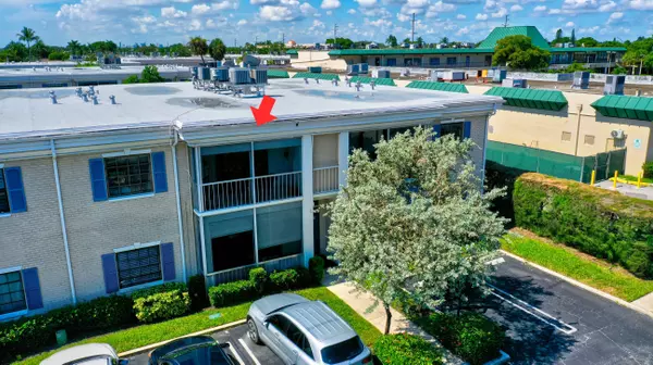 Pompano Beach, FL 33060,170 Cypress Club DR 734