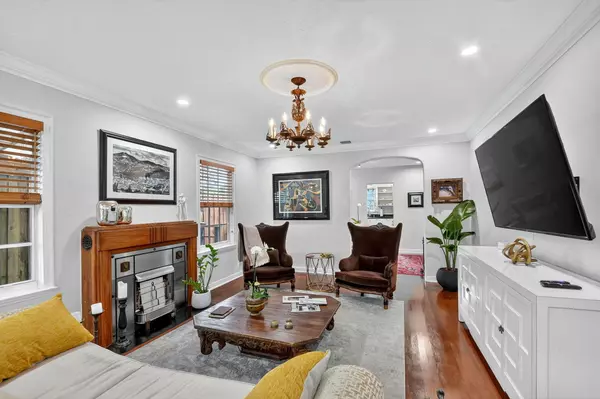 West Palm Beach, FL 33407,523 31st ST