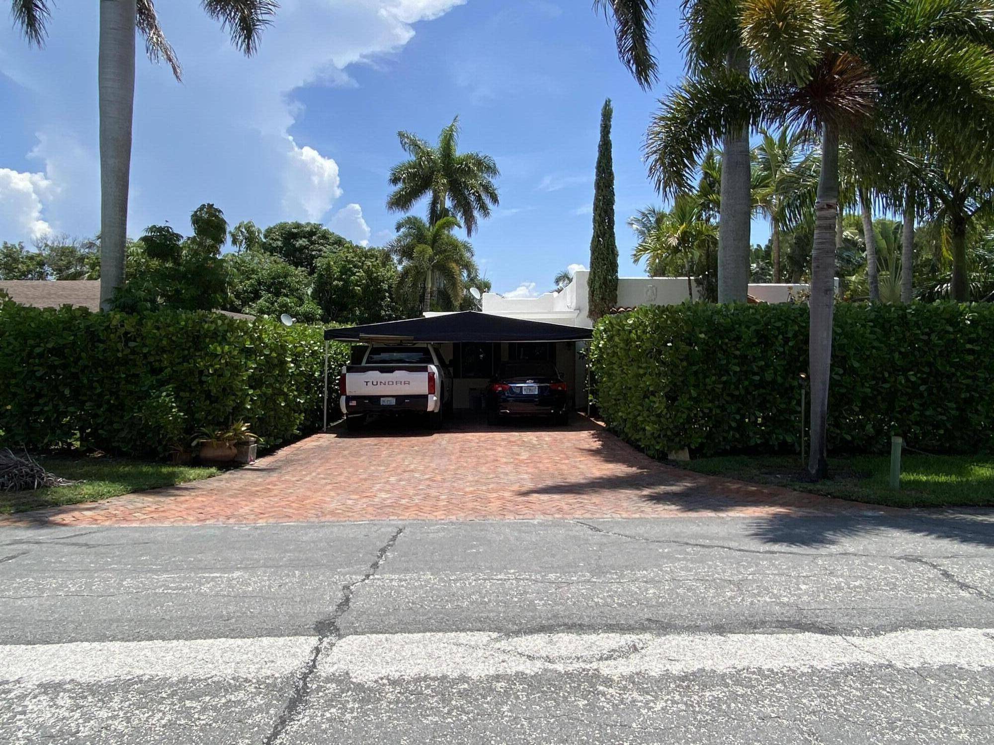 Delray Beach, FL 33483,811 NE 8th AVE
