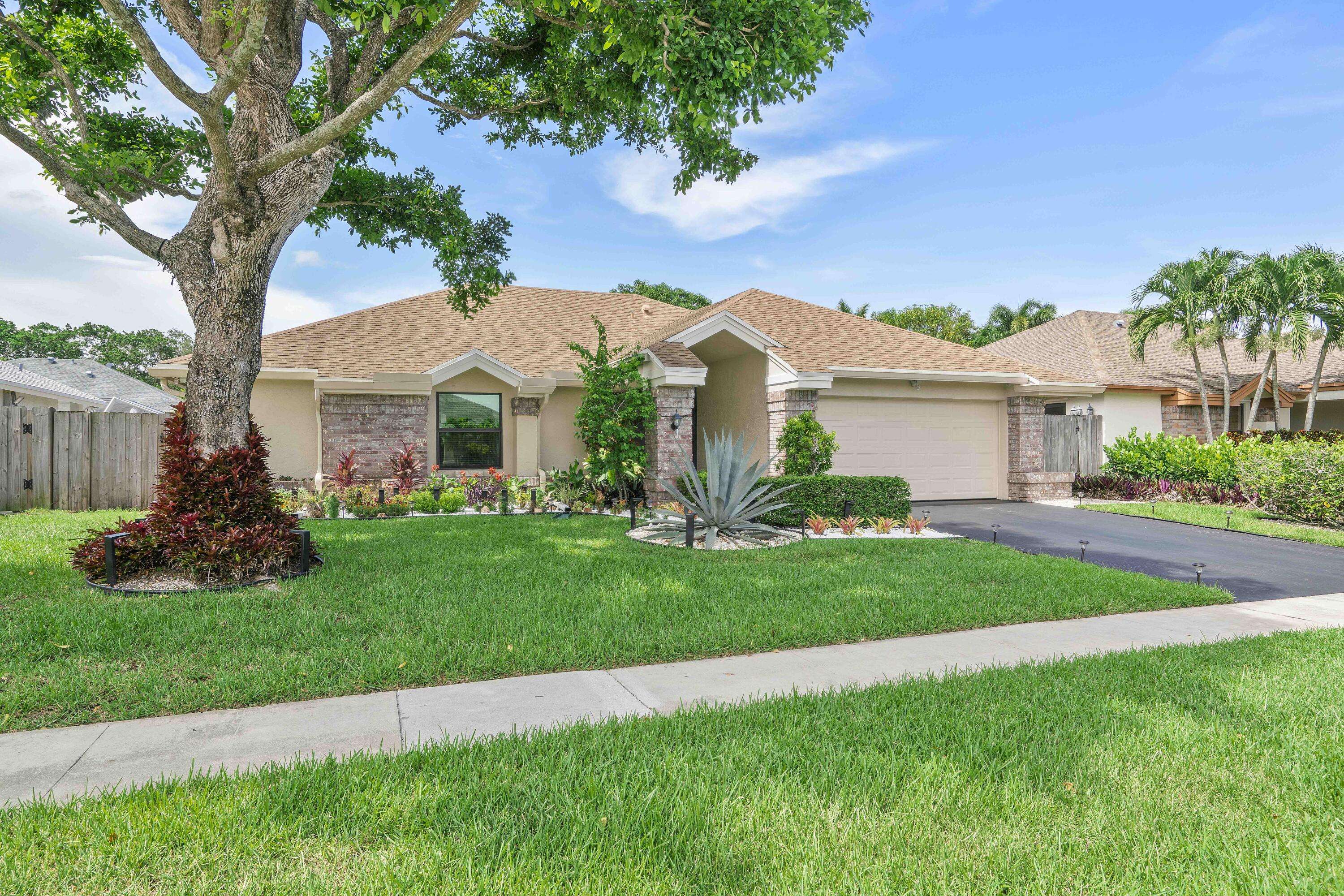 10187 S 182nd CT, Boca Raton, FL 33498