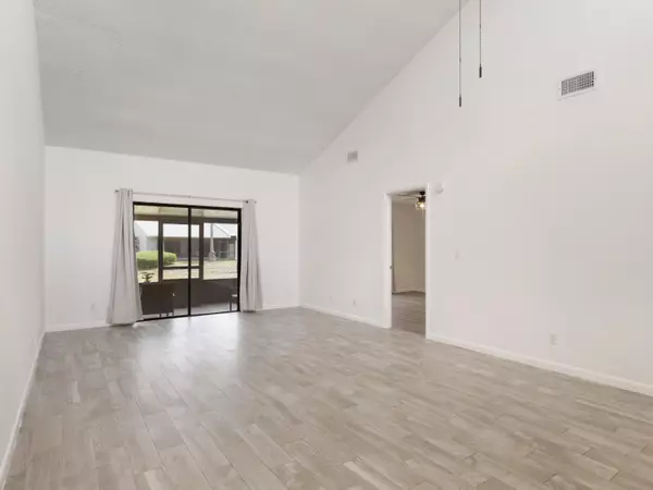 West Palm Beach, FL 33415,1913 Abbey RD