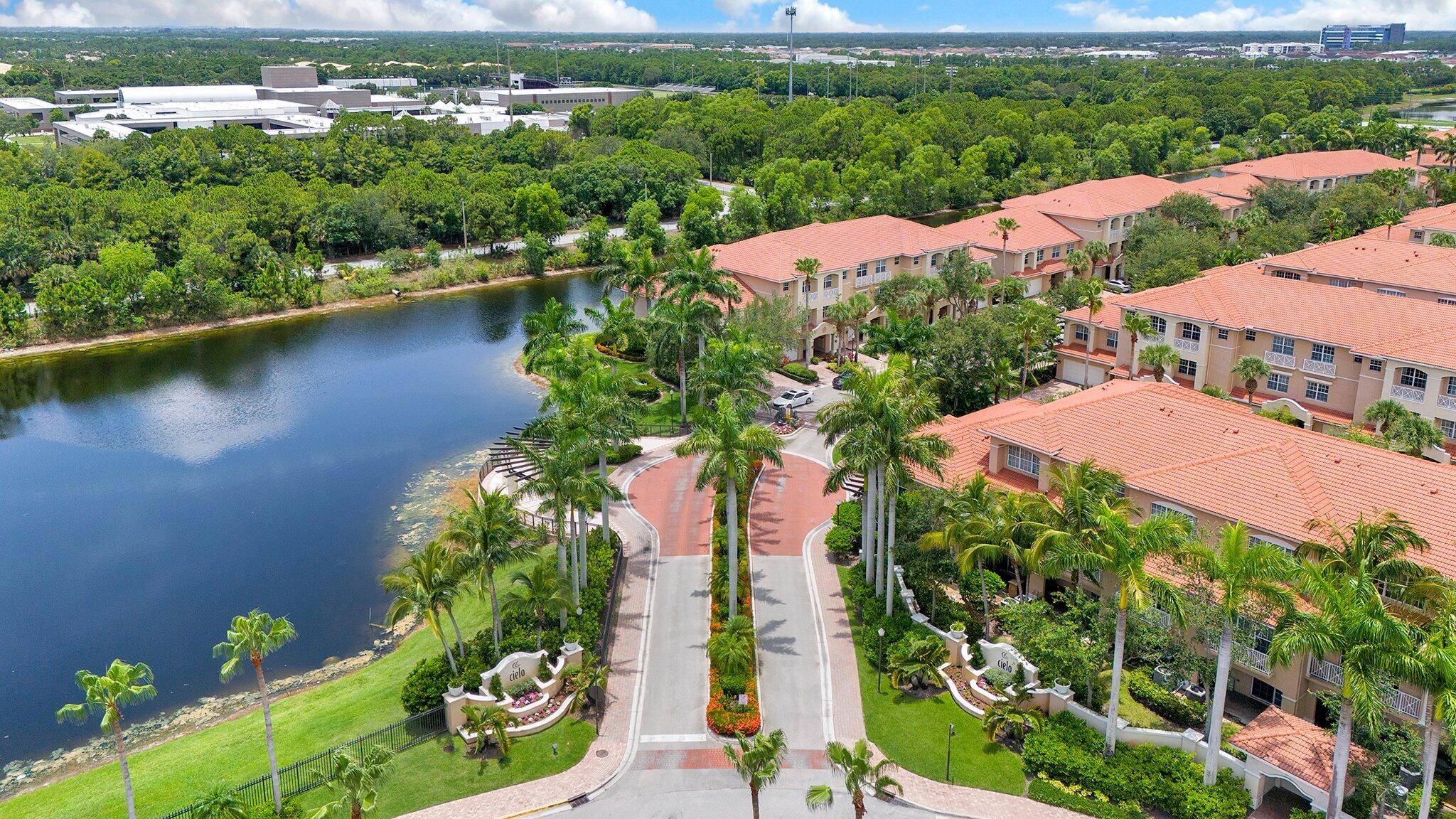 Palm Beach Gardens, FL 33418,4703 E Artesa WAY