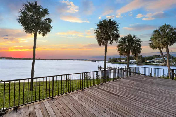 Stuart, FL 34994,1410-C SW Palm City RD