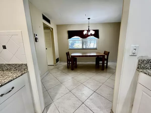 Delray Beach, FL 33446