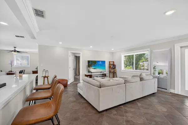 Palm Beach Gardens, FL 33410,342 Azalea ST