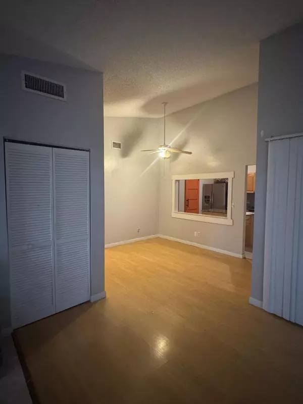 West Palm Beach, FL 33417,4315 Willow Pond CIR