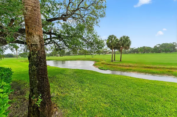 Palm Beach Gardens, FL 33418,12902 Touchstone PL