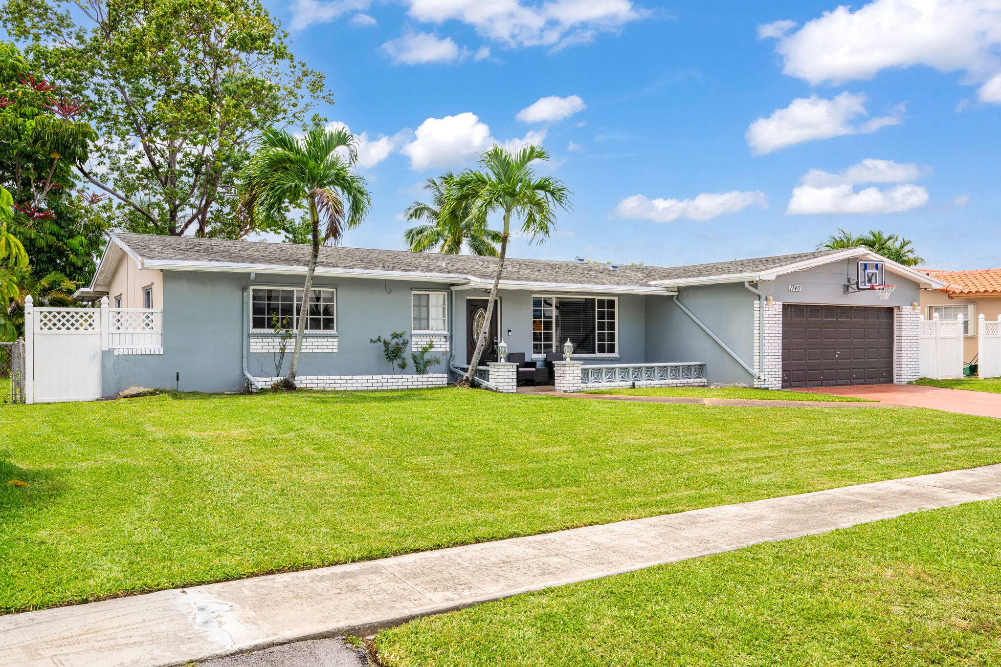 Pembroke Pines, FL 33026,1740 NW 113 AVE