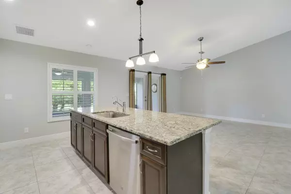 Port Saint Lucie, FL 34953,242 SW South Quick CIR