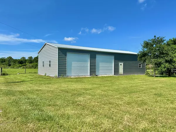 Indiantown, FL 34956,20601 SW Warfield BLVD