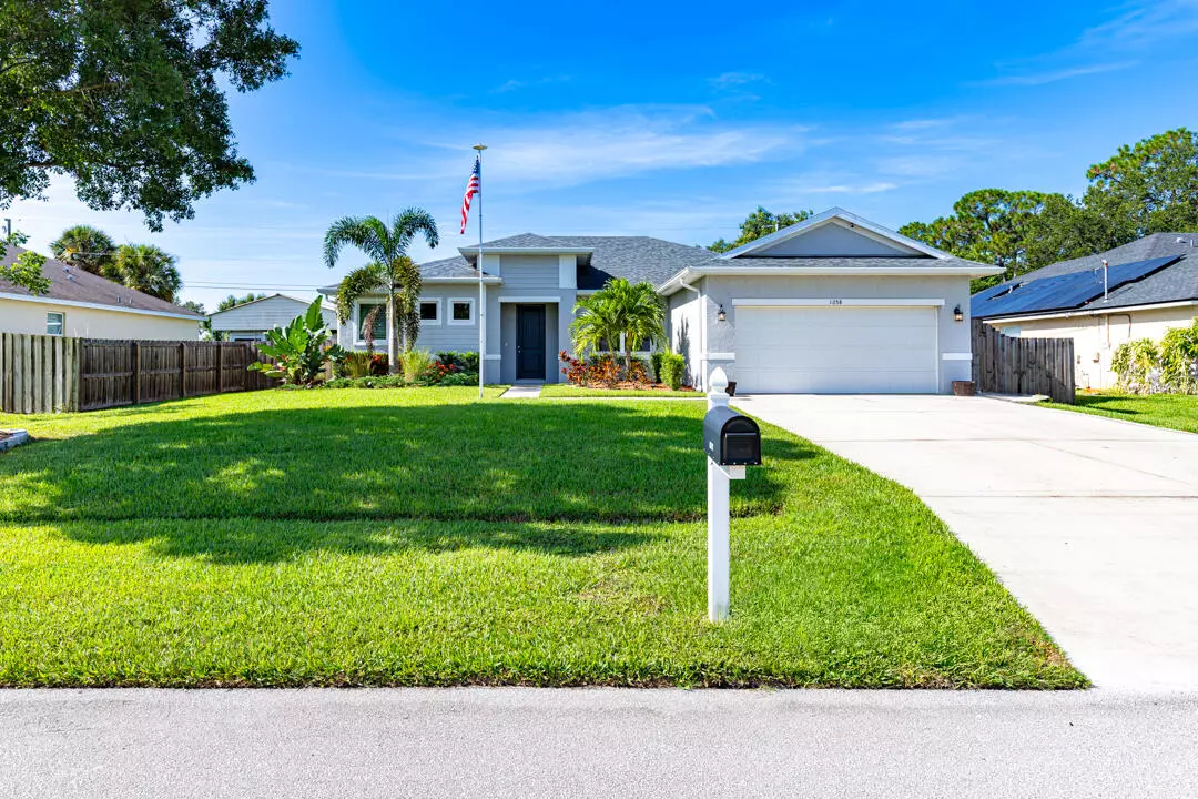 Port Saint Lucie, FL 34953,1058 SW Dartmouth AVE