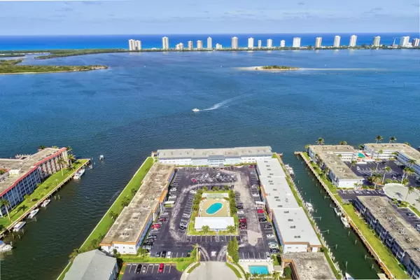 100 Shore CT 307, North Palm Beach, FL 33408