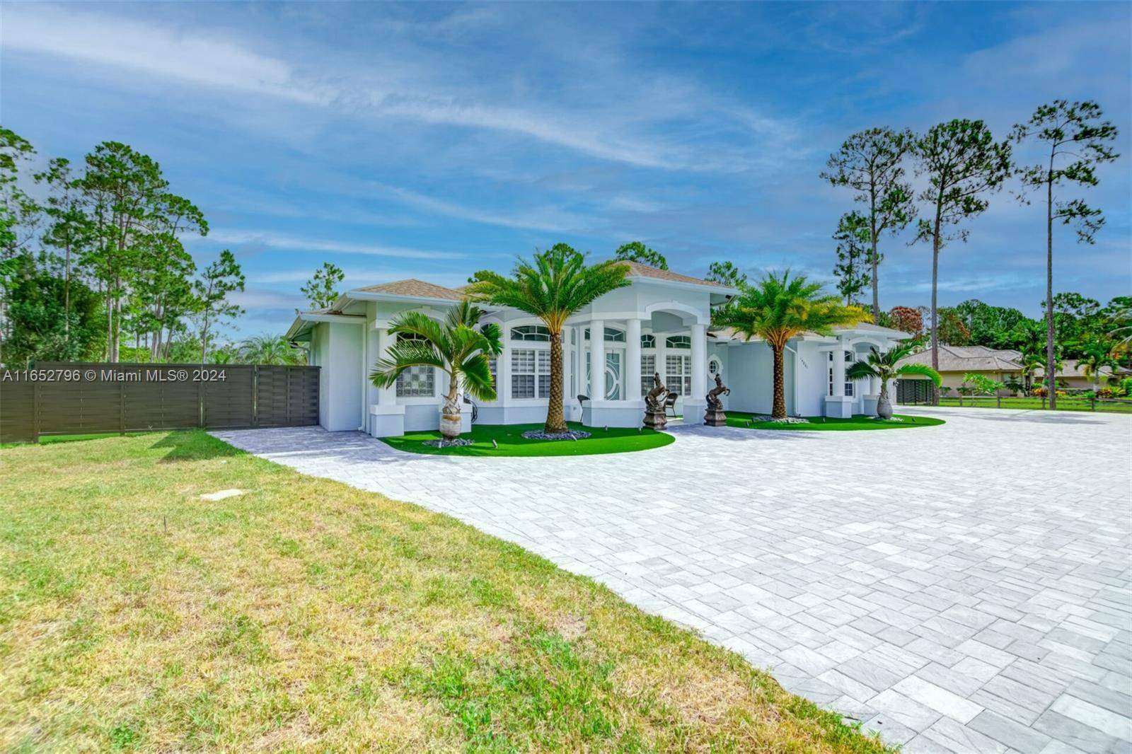 The Acreage, FL 33470,14861 N 85th RD