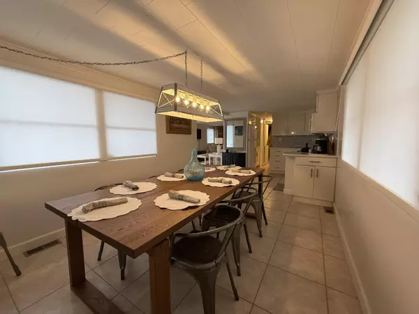 Briny Breezes, FL 33435,207 Eagle DR D