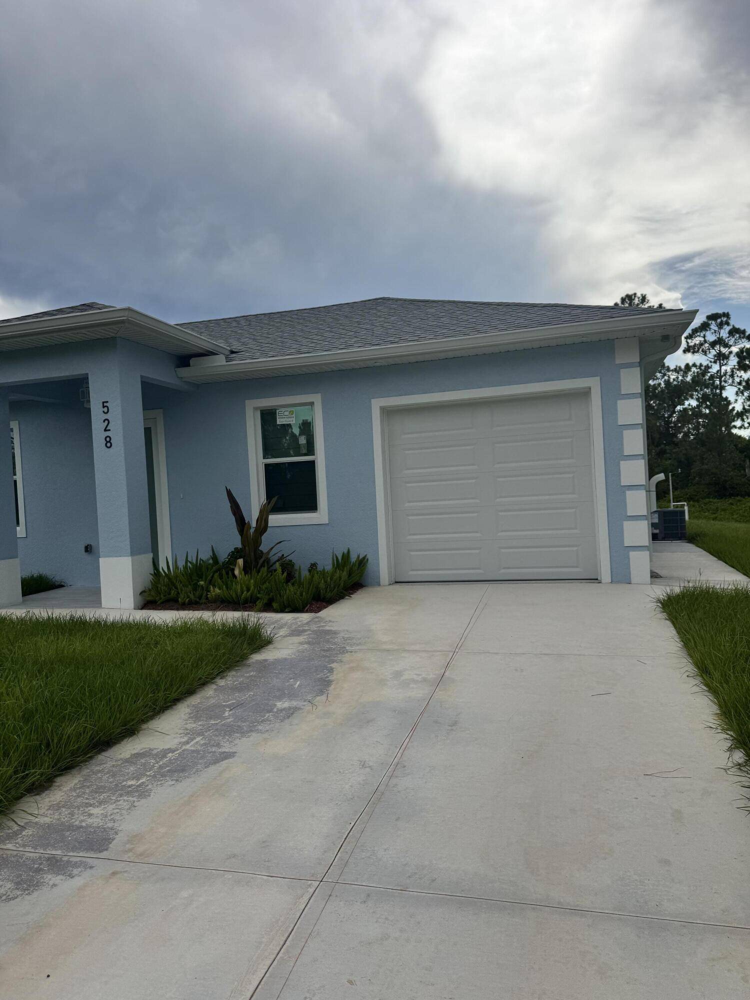 Lehigh Acres, FL 33974,528 S Aspen AVE