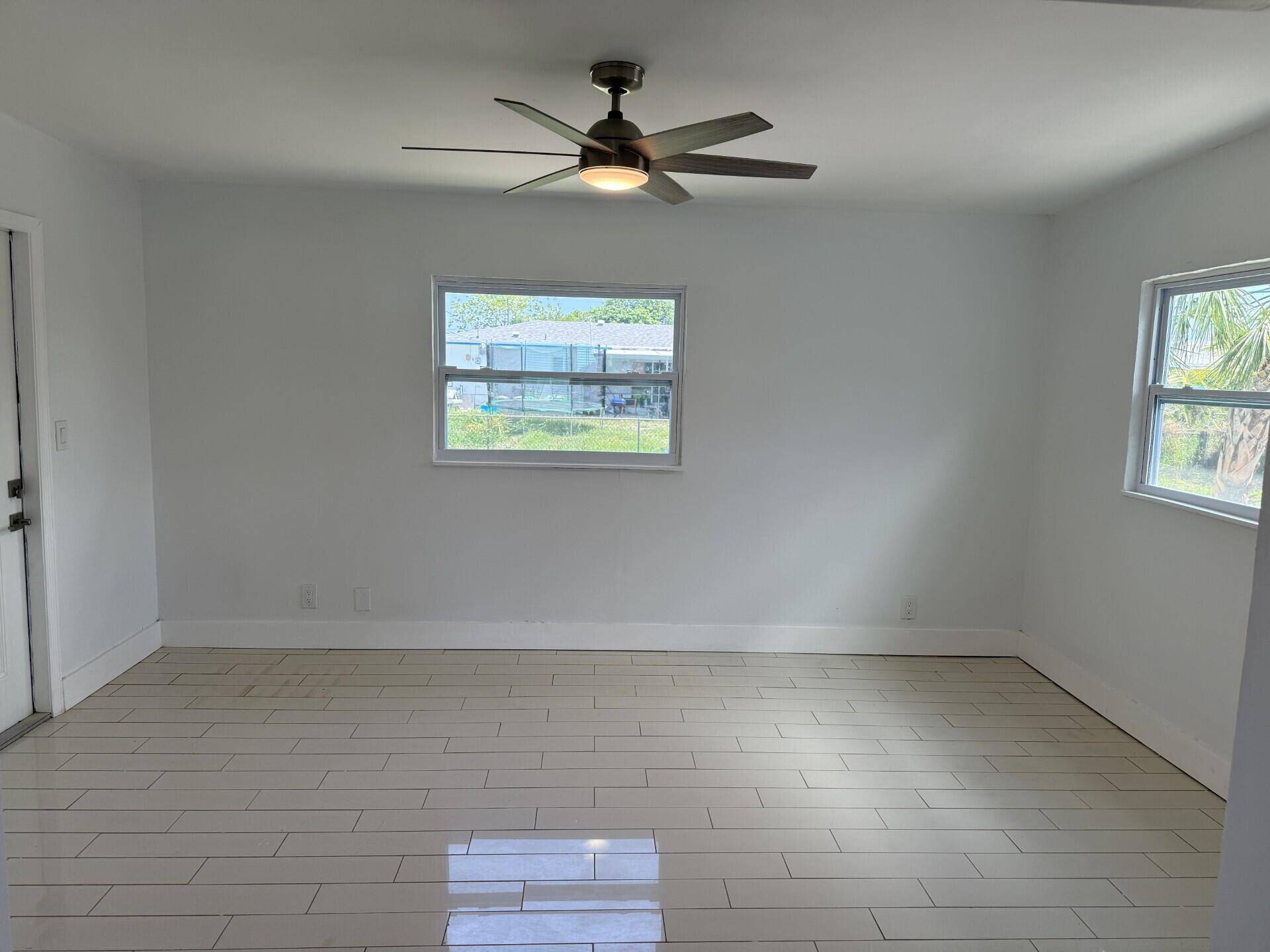 Riviera Beach, FL 33404,640 W 34th ST