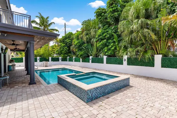 Boca Raton, FL 33432,811 SE 31st ST