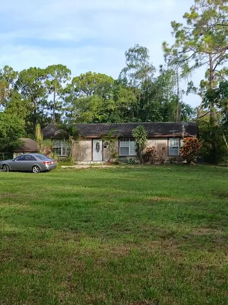 16970 W Cornwall DR, The Acreage, FL 33470
