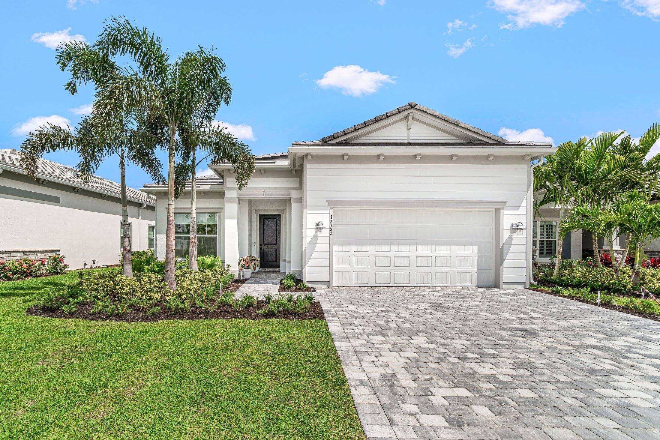 Palm Beach Gardens, FL 33412,12325 Frontline LN