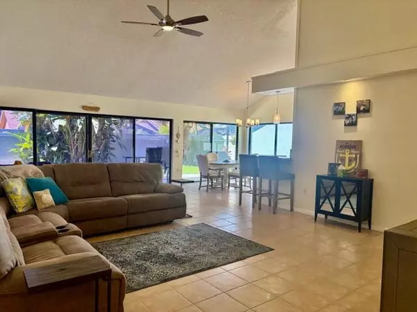 Jupiter, FL 33477,204 Cape Pointe CIR