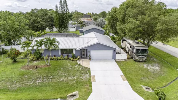 Port Saint Lucie, FL 34984,392 SW Molloy ST
