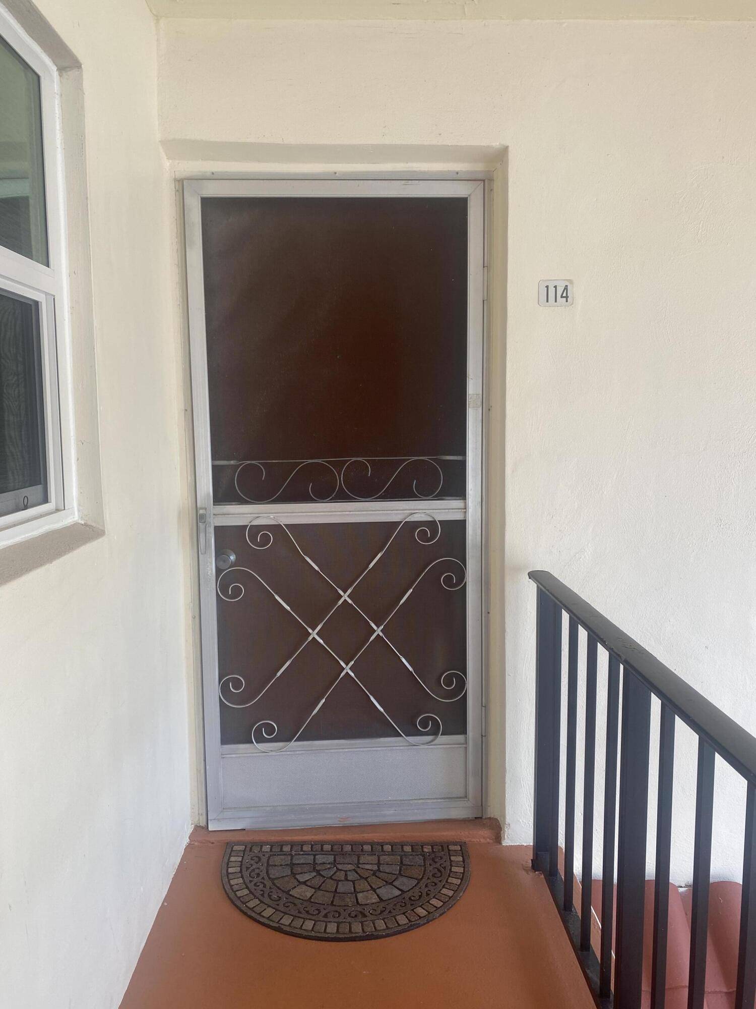 West Palm Beach, FL 33411,114 Lake Carol DR